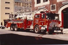 FDNY 1984 Mack L120f.jpg