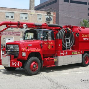 CFD_5-2-4_1994_Ford-L8000_Rescue_Vac_G575-HSA.jpg