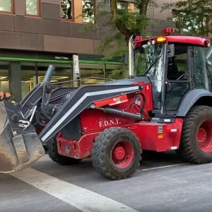 FDNY Backhoe at Court St. Collapse.jpg