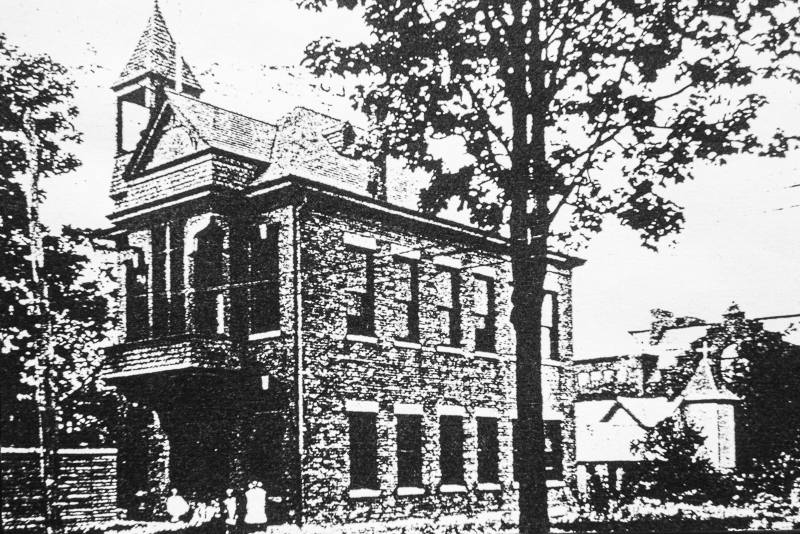 16th St & 4th Ave College Point Hose 1.jpg