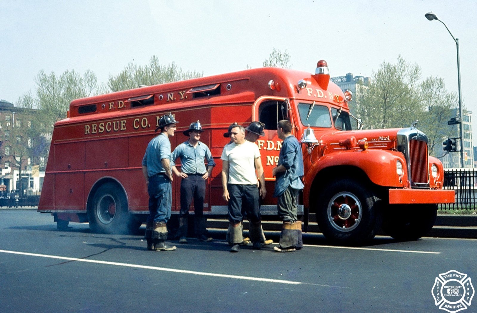 FDNY Resccue 1 B Mack 1960s.jpg