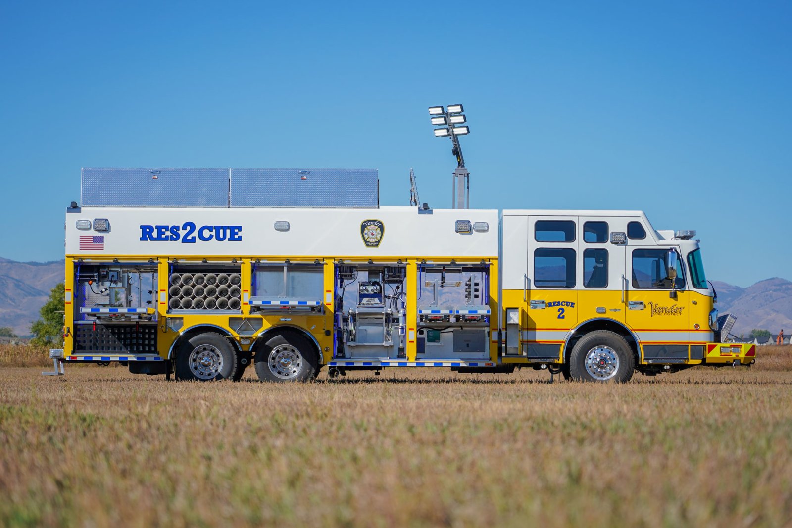 Vander_NC_hr_24-1236-Curbside-Open-3.jpg